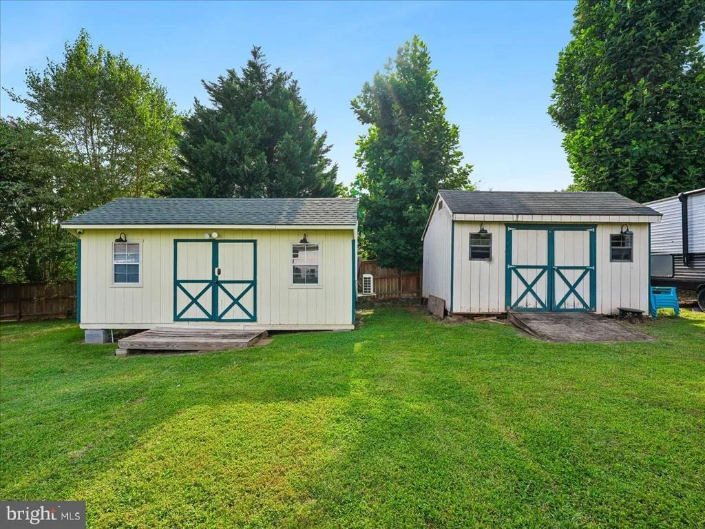 Photo of 7704 HURON DRIVE