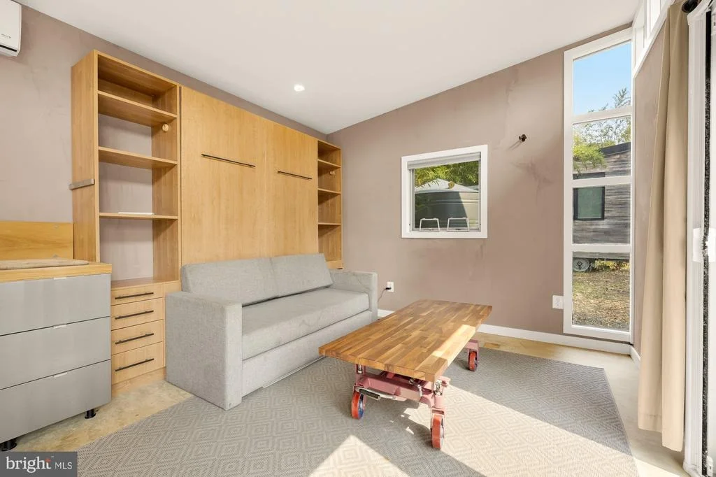 Photo of 21 EVARTS STREET NE
