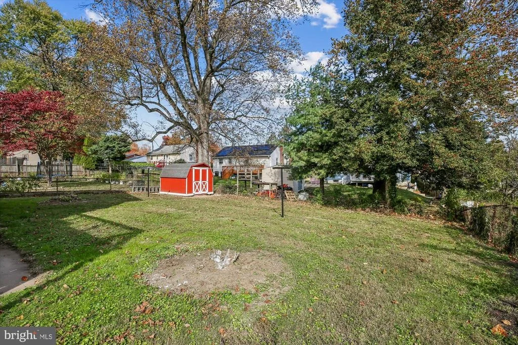 Photo of 11603 VEIRS MILL ROAD