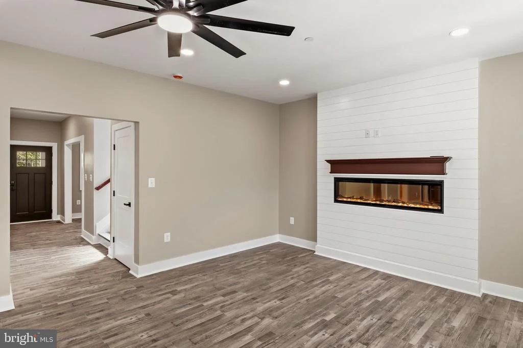 Photo of 584 PARK ROAD