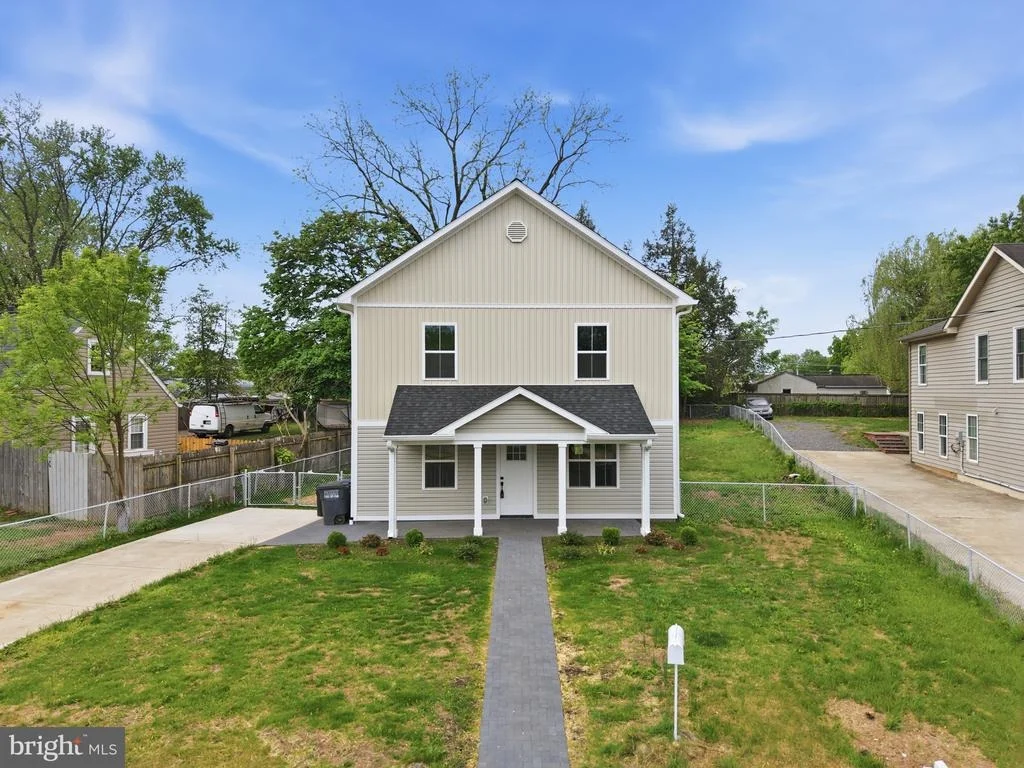 Photo of 129 EVANS STREET