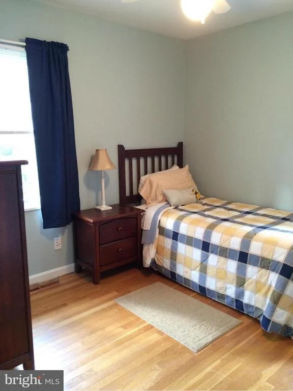 Photo of 417 BATHURST ROAD