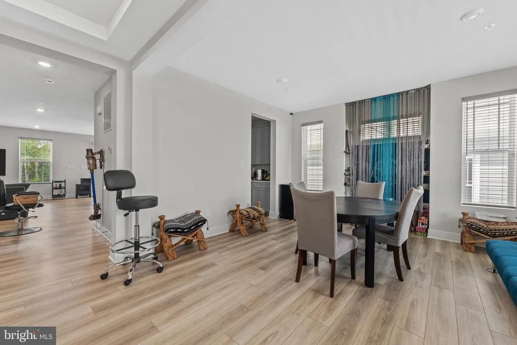 Photo of 5192 NEWPORT CIRCLE