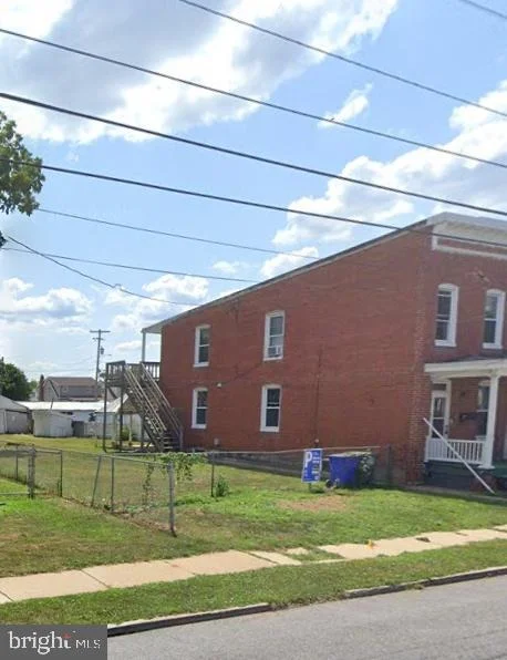 Photo of 328 MADISON STREET