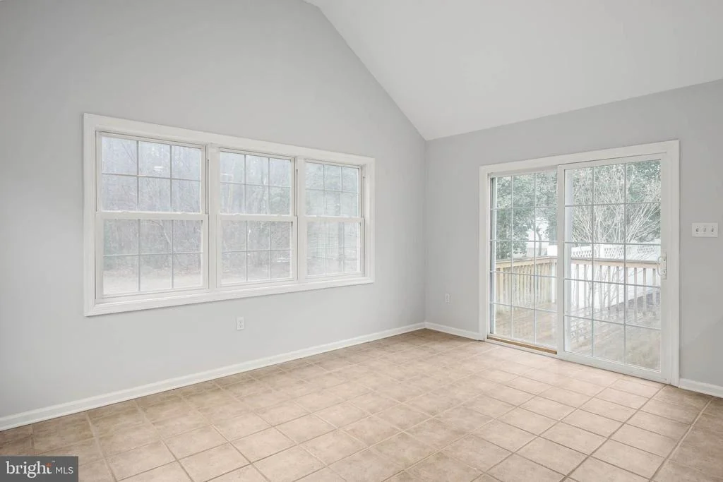 Photo of 18284 SHINGLE POINT ROAD