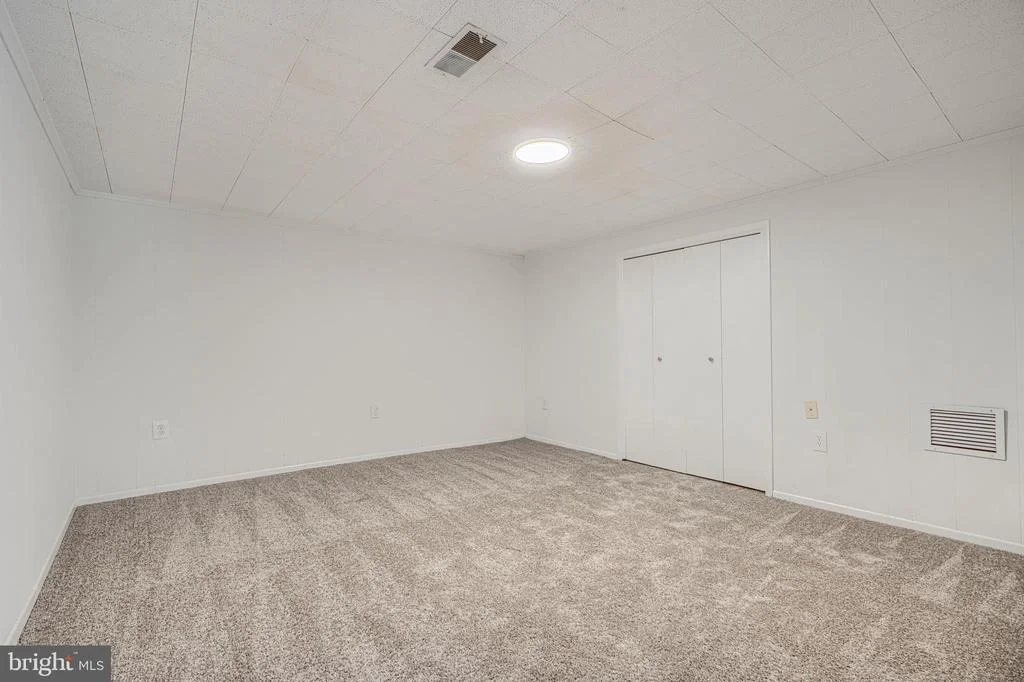 Photo of 2421 FOREST GREEN ROAD