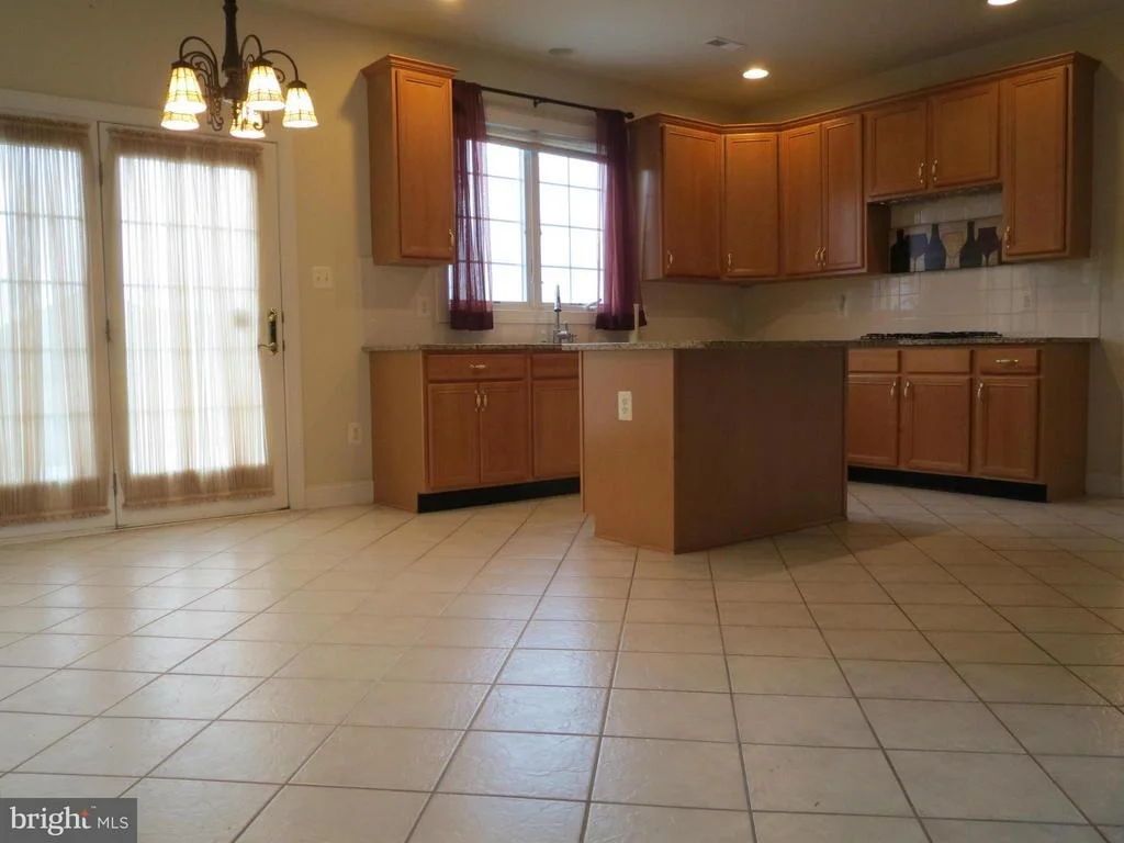 Photo of 21920 MANOR CREST LANE