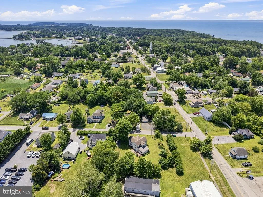 Photo of 21527 CHICKEN POINT ROAD