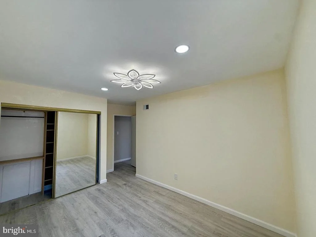 Photo of 1502 BROMLEY ESTS ESTATES
