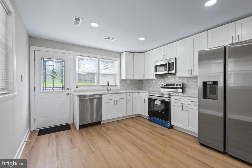 Photo of 1404 SPRING AVENUE
