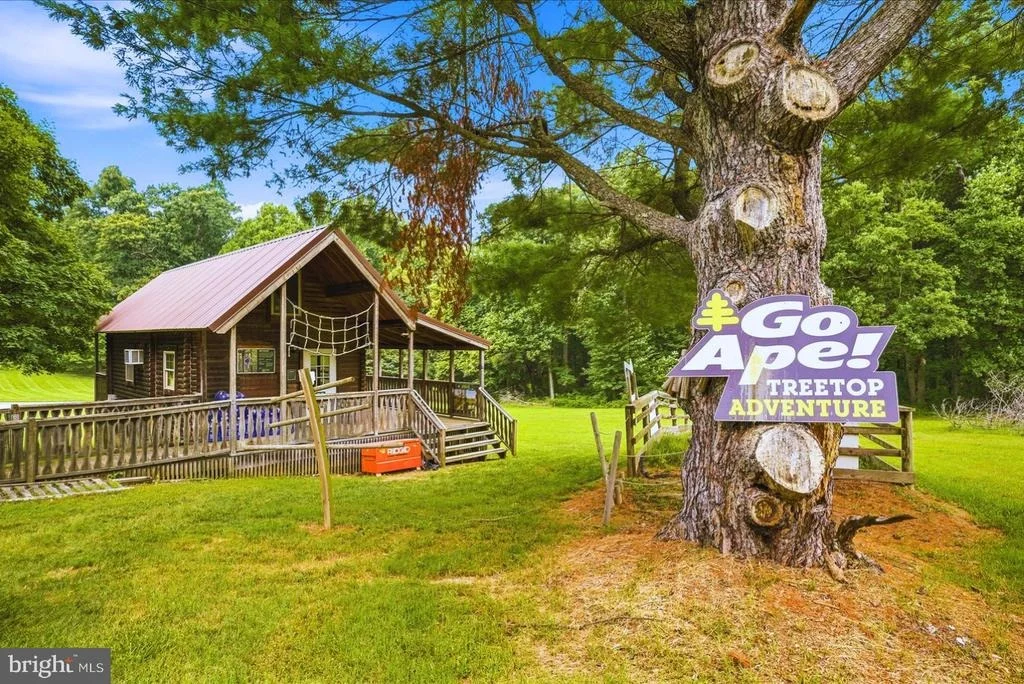 Photo of 5904 MUNCASTER MILL ROAD