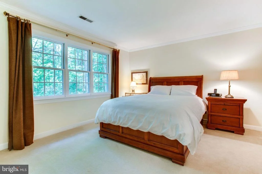 Photo of 10425 MOUNT VERNON DRIVE