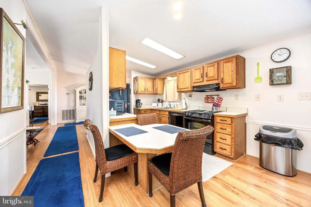 Photo of 7940 RIVERVIEW ROAD