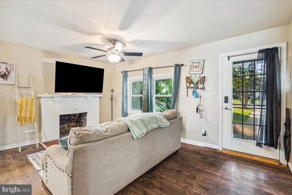 Photo of 604 LEE PLACE