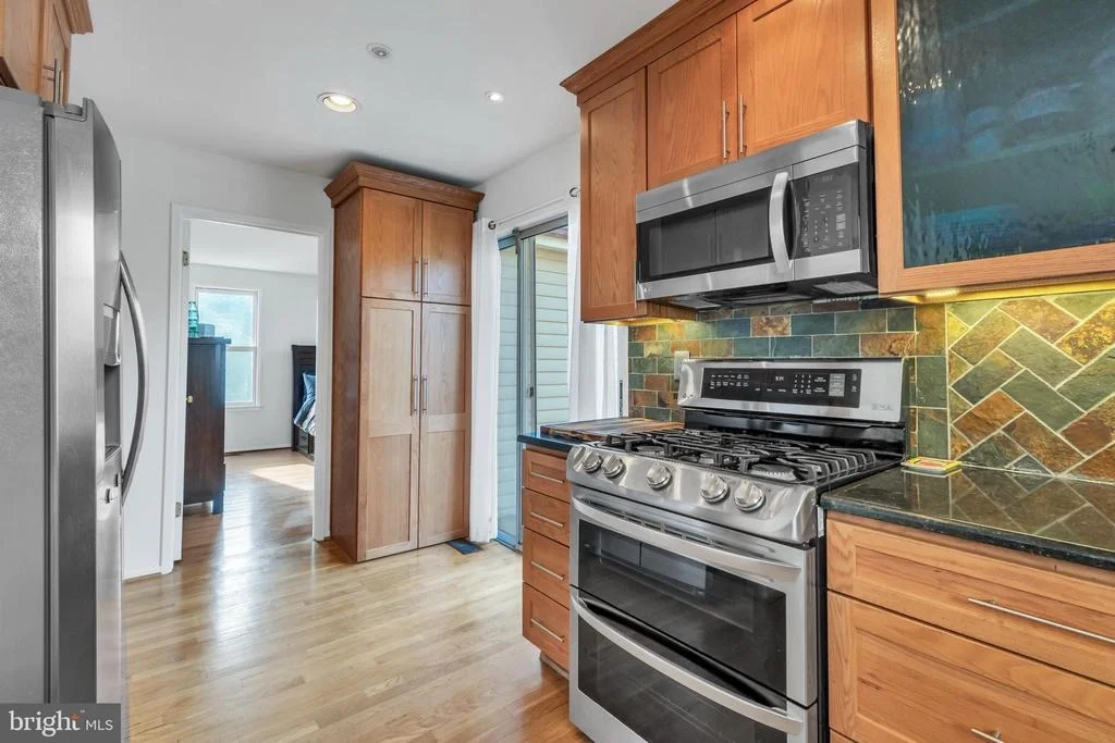 Photo of 10019 PRATT PLACE