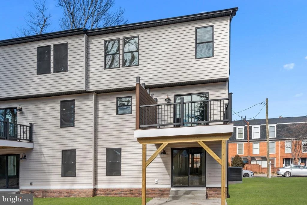 Photo of 128 PLUM STREET