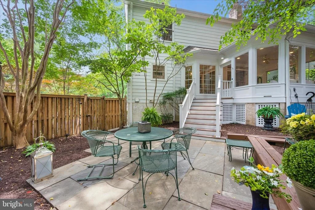 Photo of 8900 ELLSWORTH COURT