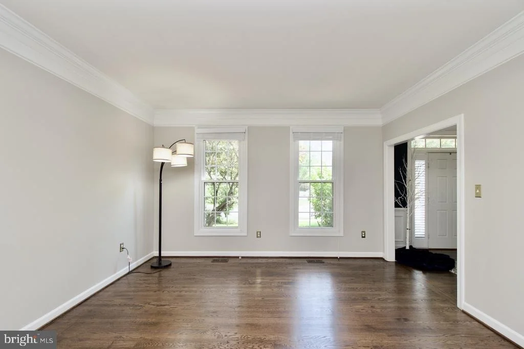 Photo of 5495 ASHLEIGH ROAD
