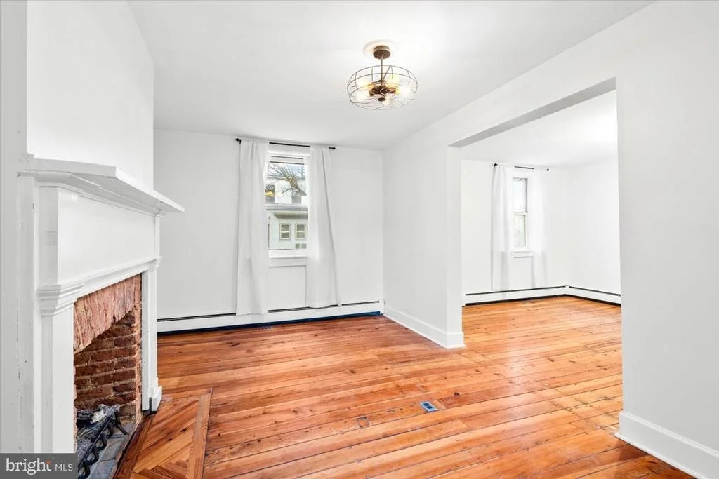 Photo of 129 W 5TH STREET