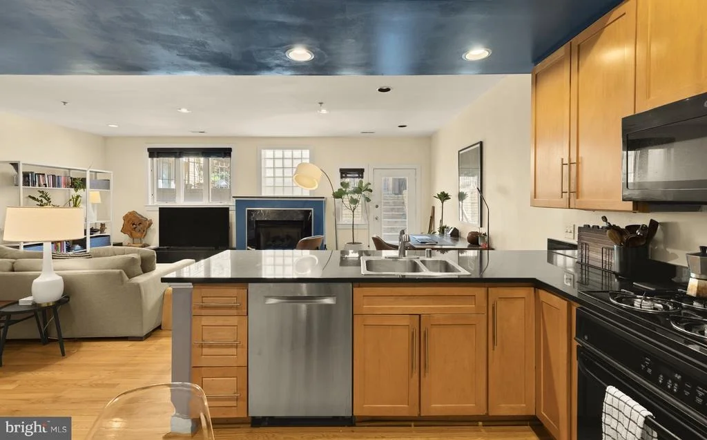 Photo of Unit 3 at 2363 CHAMPLAIN STREET NW