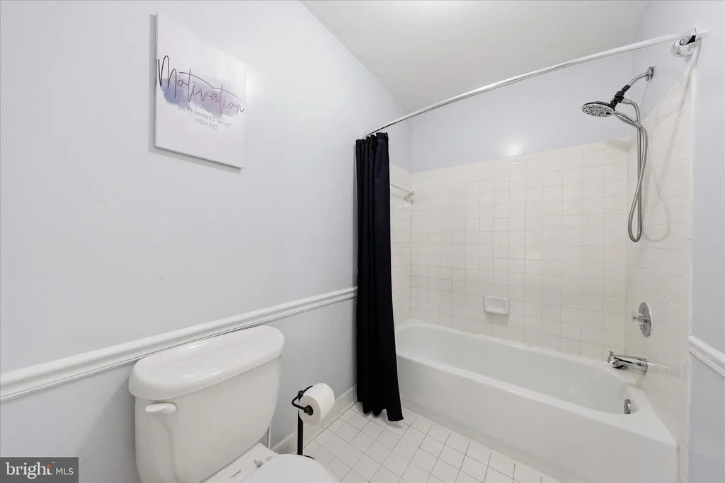 Photo of 6135 FIELDCREST COURT