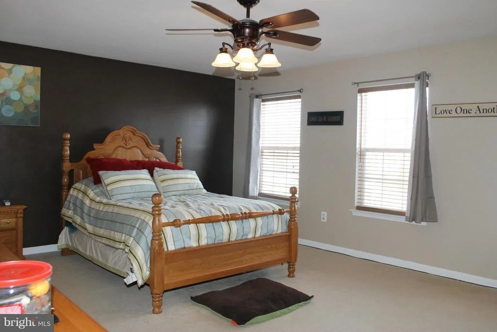 Photo of 749 HOLLY LEAF ROAD