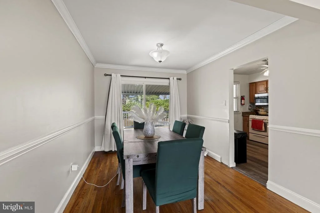 Photo of 111 E HEMMINGS WAY