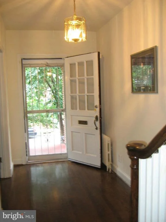 Photo of 5712 3RD PLACE NW