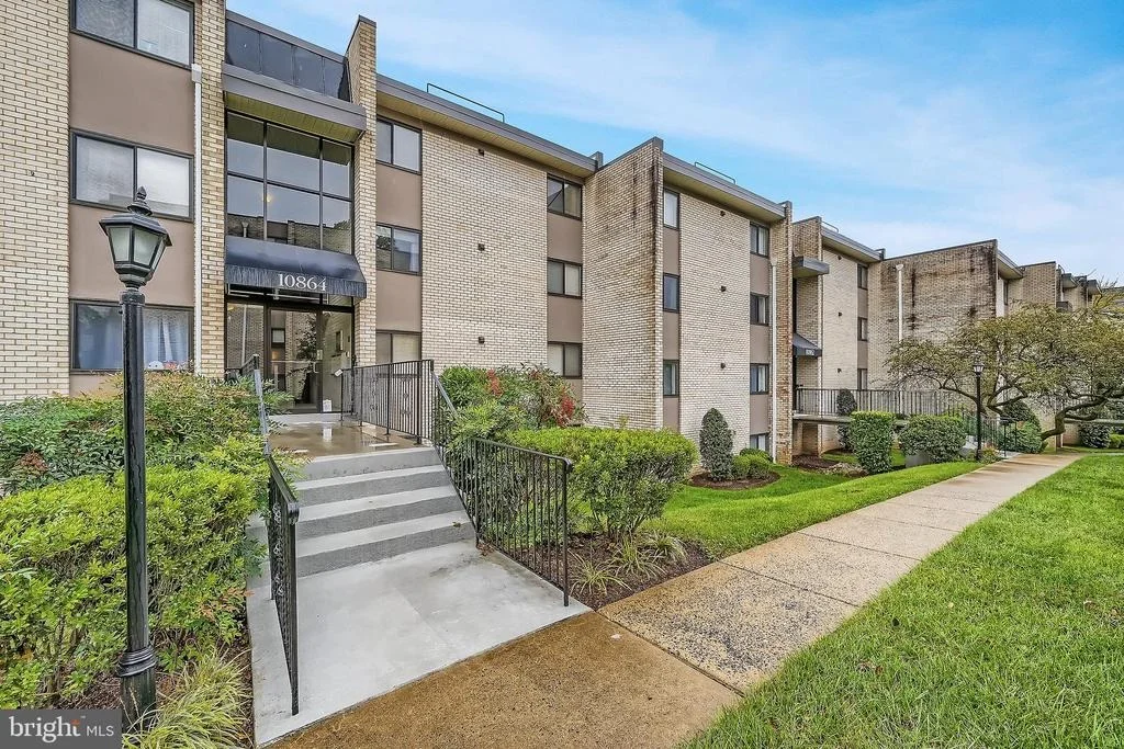 Photo of Unit 302 at 10864 BUCKNELL DRIVE