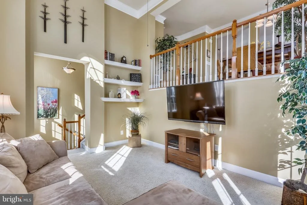 Photo of 19487 DOVER CLIFFS CIRCLE