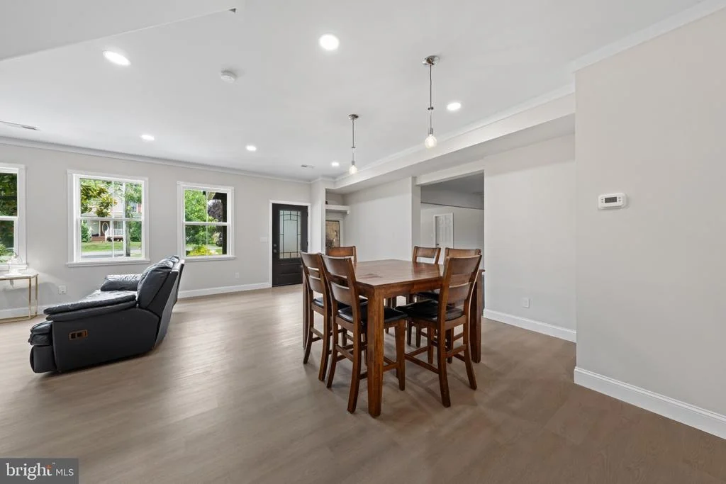 Photo of 6467 THIRD STREET