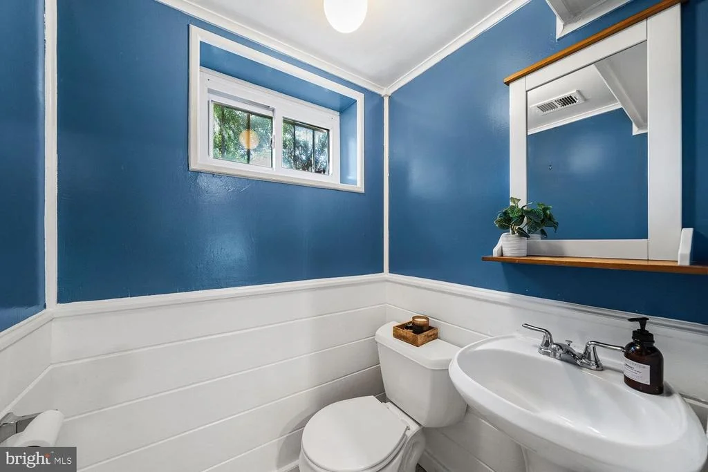 Photo of 2305 PEGGY LANE