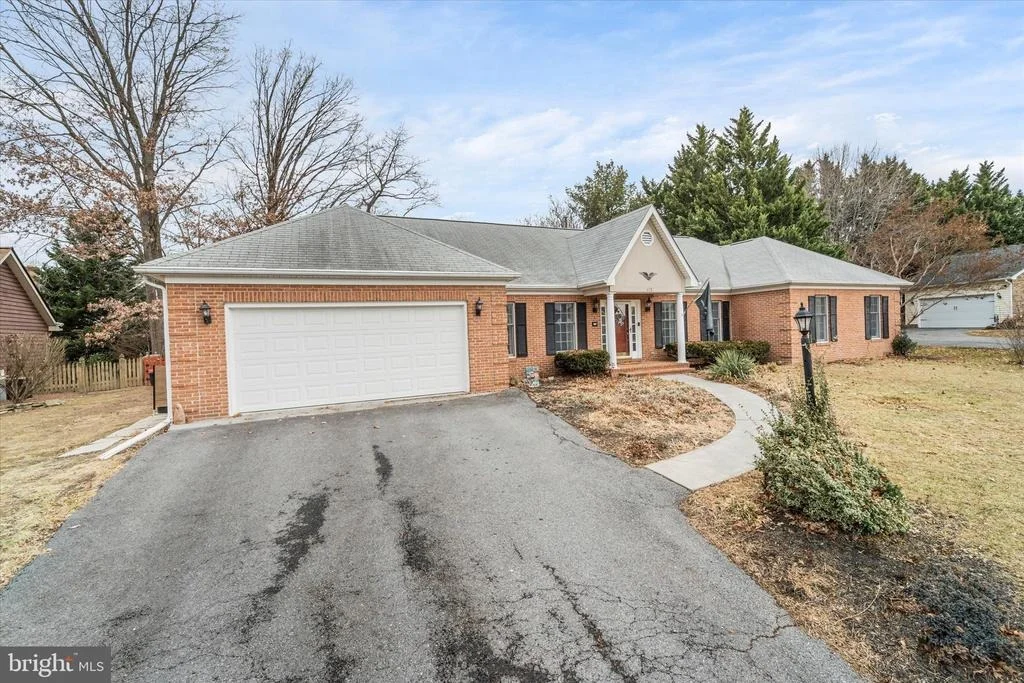 Photo of 107 TUCKS CIRCLE