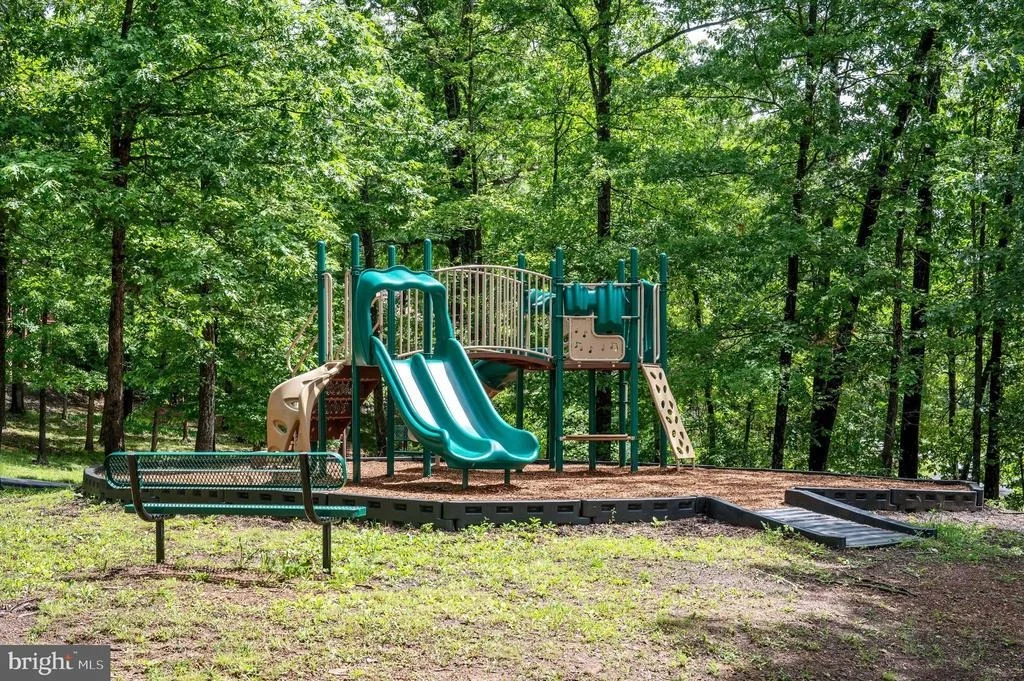Photo of 210 WOODS DRIVE