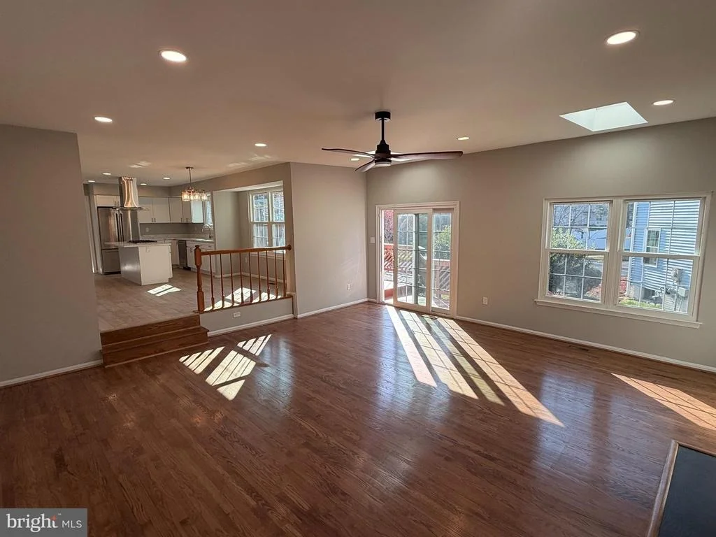 Photo of 6111 RICHMANOR TERRACE