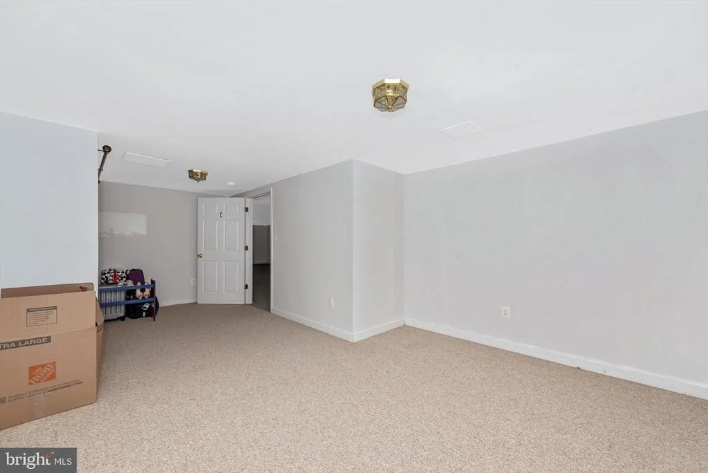 Photo of 6102 DOVER STREET