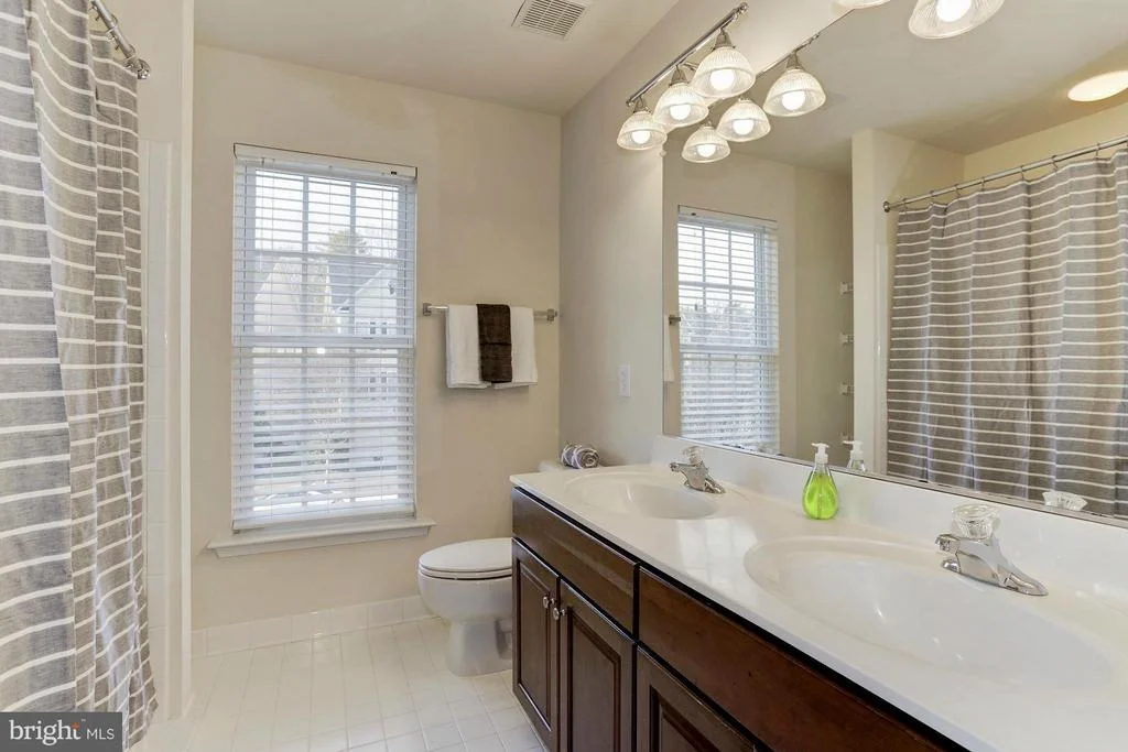Photo of 7585 LINDBERG DRIVE