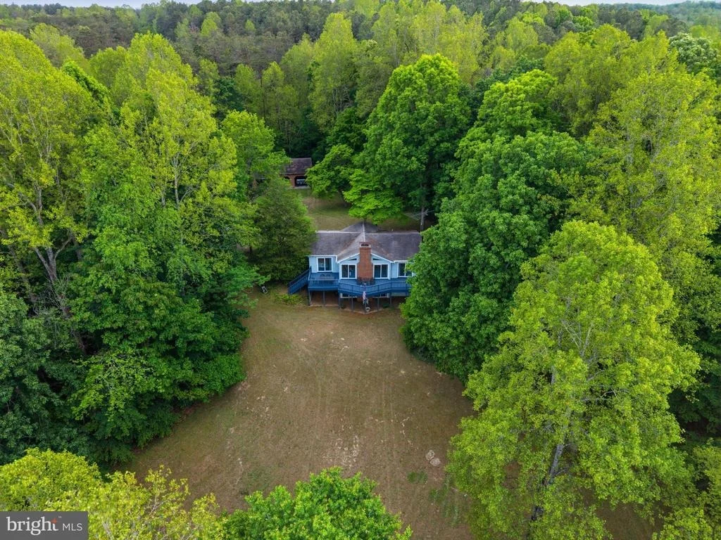 Photo of 303 PINE DRIVE