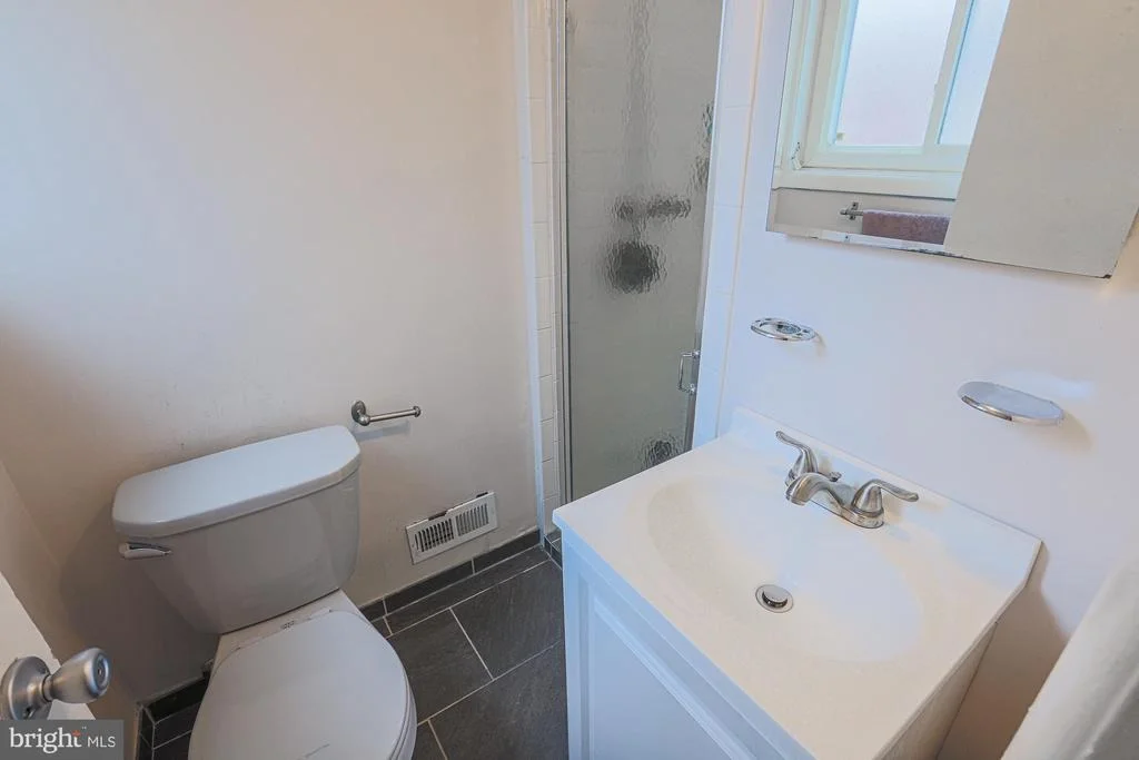 Photo of 5919 WINNER AVENUE
