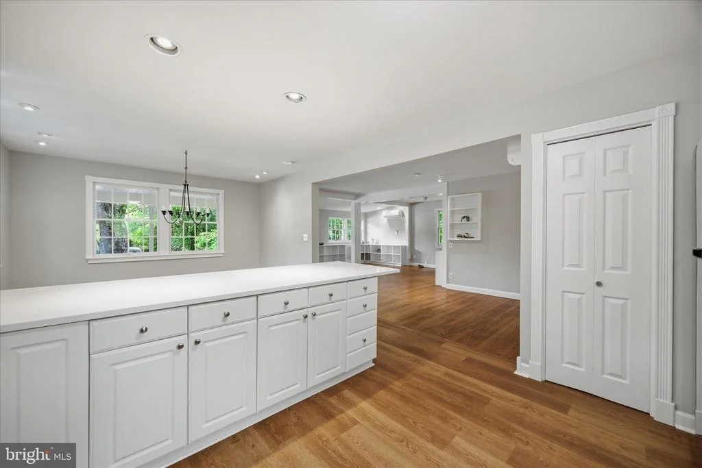 Photo of 565 SUNSET KNOLL ROAD