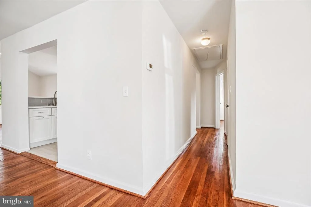 Photo of 11603 VEIRS MILL ROAD