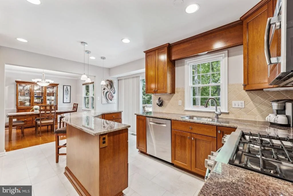 Photo of 7313 LANGSFORD COURT