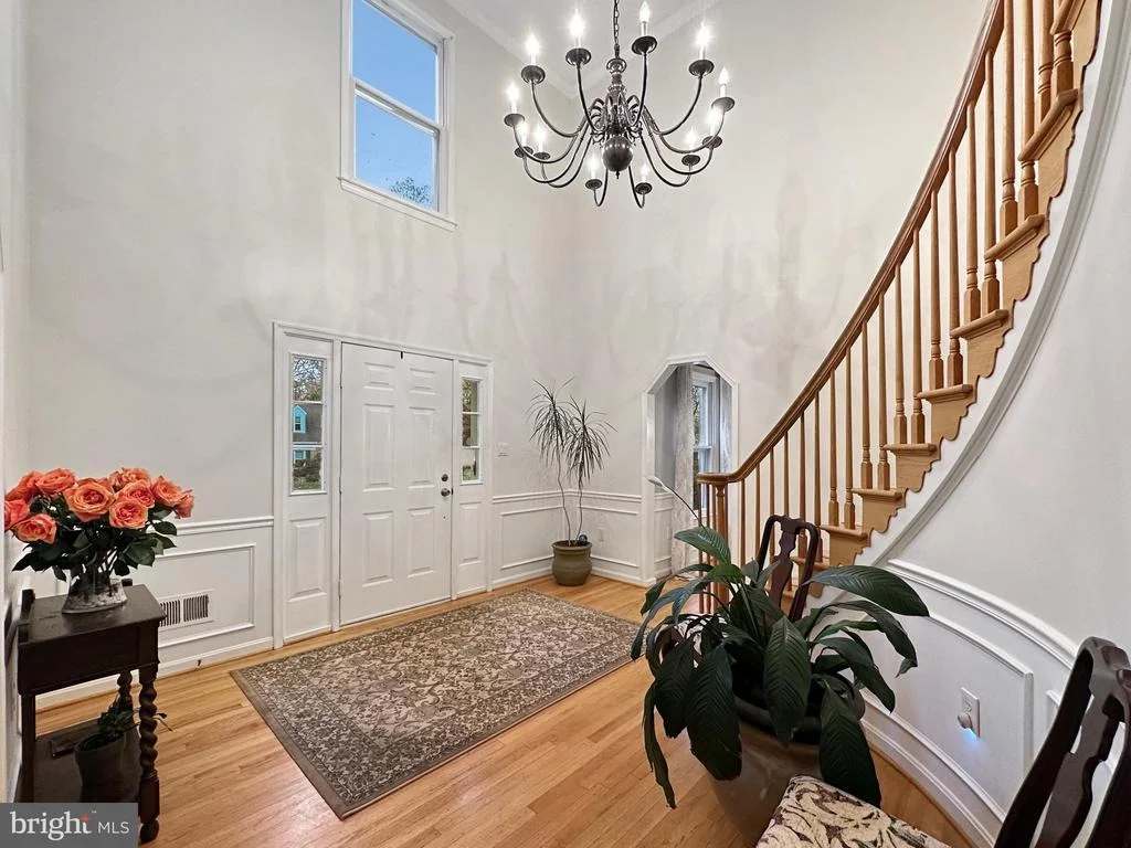 Photo of 325 SOAPSTONE LANE