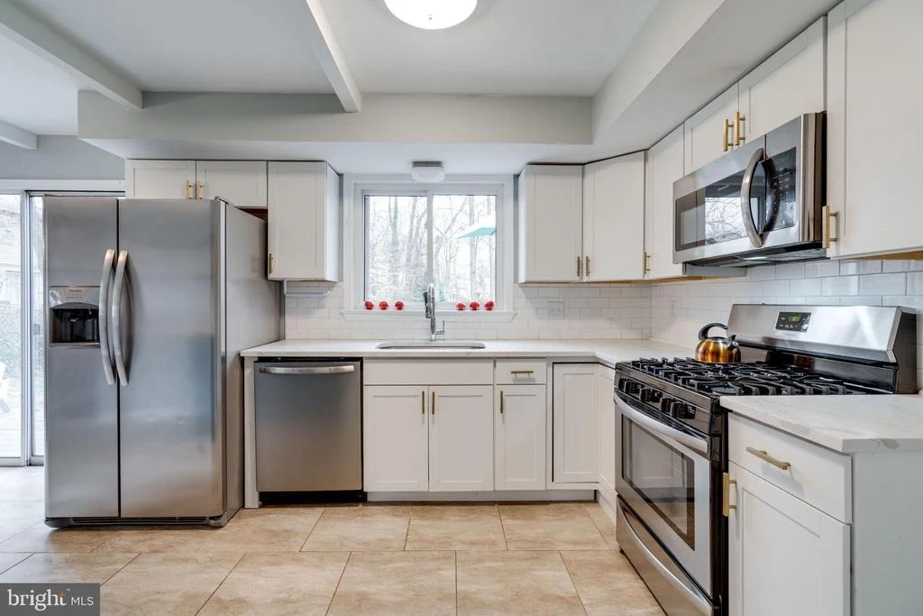 Photo of 6810 HUNTSMAN BOULEVARD