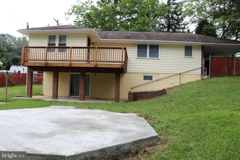 Photo of 7406 WALKER MILL ROAD