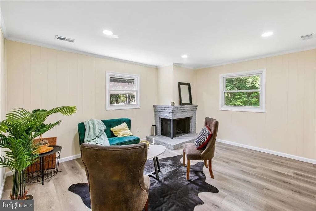 Photo of 1705 CRESTVIEW DRIVE