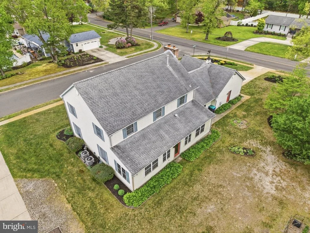 Photo of 1 MOSS VIEW LANE