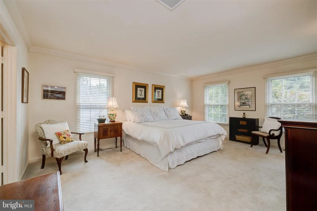 Photo of 7909 DEERLEE DRIVE