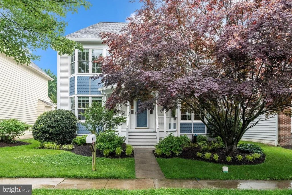 Photo of 2447 MERCHANT STREET
