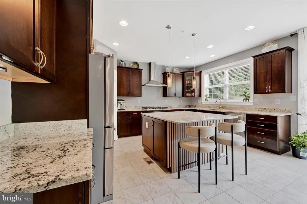Photo of 7510 LEAFY TREE LANE